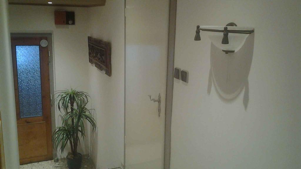 Ferienwohnung - Chayenne Apartment Mit 2 Schlafzimmern Klinga Eksteriør bilde